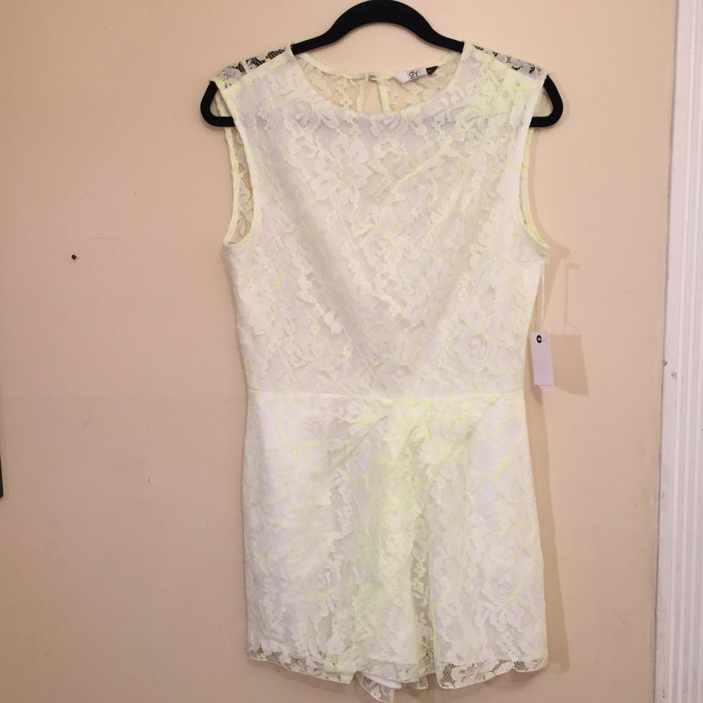 8-30 Dolce Vita romper shorts romper lace white medium NWT